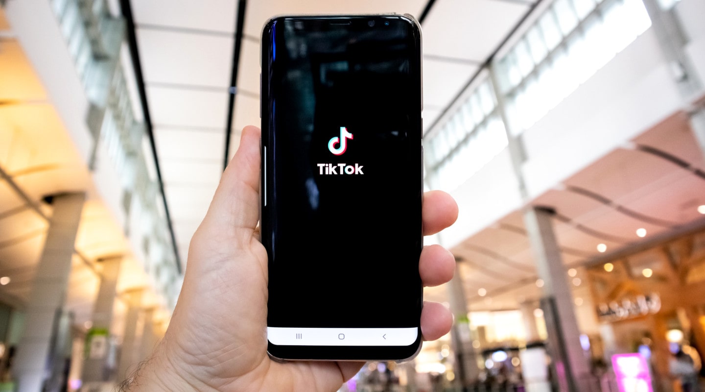 Co to jest TikTok? Aplikacja, która przebije Instagram i Facebooka?