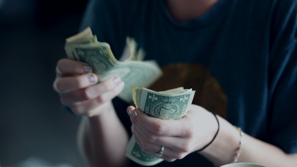 Upadek internetowych autorytetów. Przykłady scamu wśród influencerów