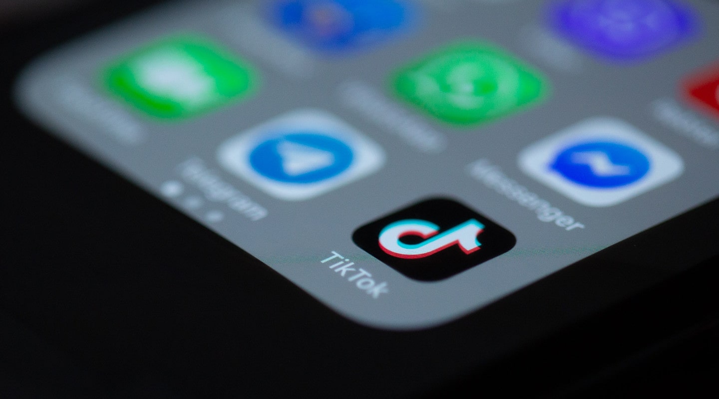 Kontrola rodzicielska na TikToku — jak włączyć?