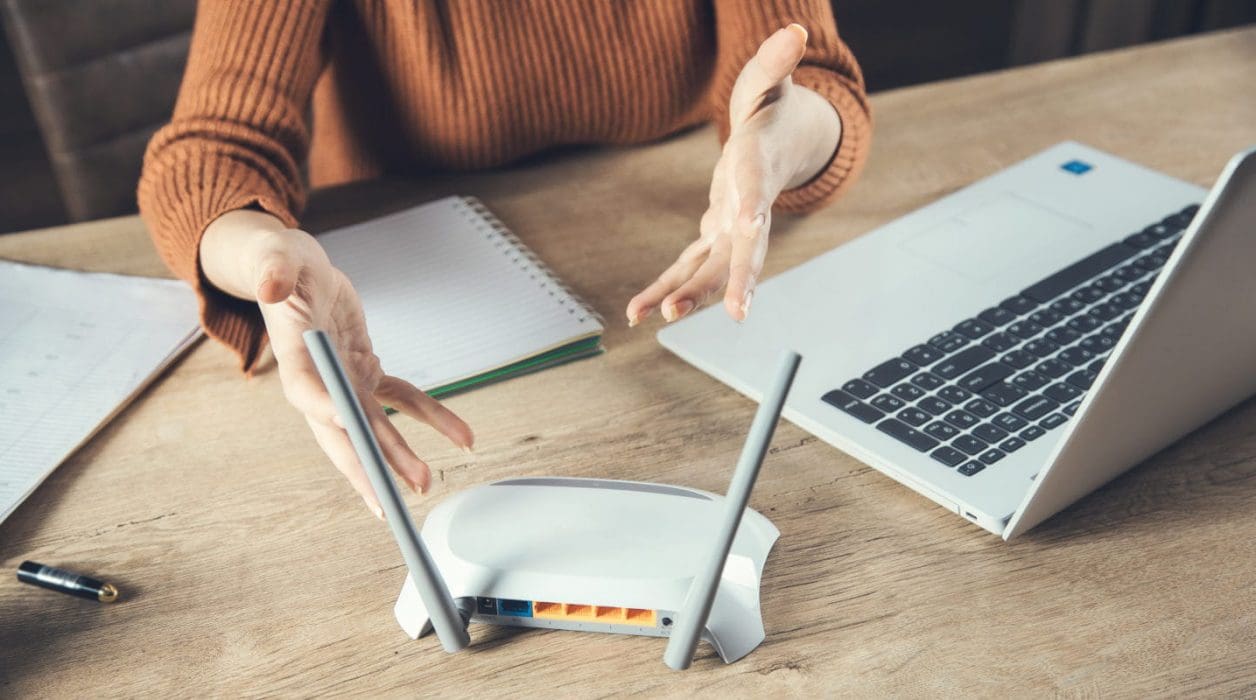 Co to jest PING? Na co ma wpływ i jak go sprawdzić?