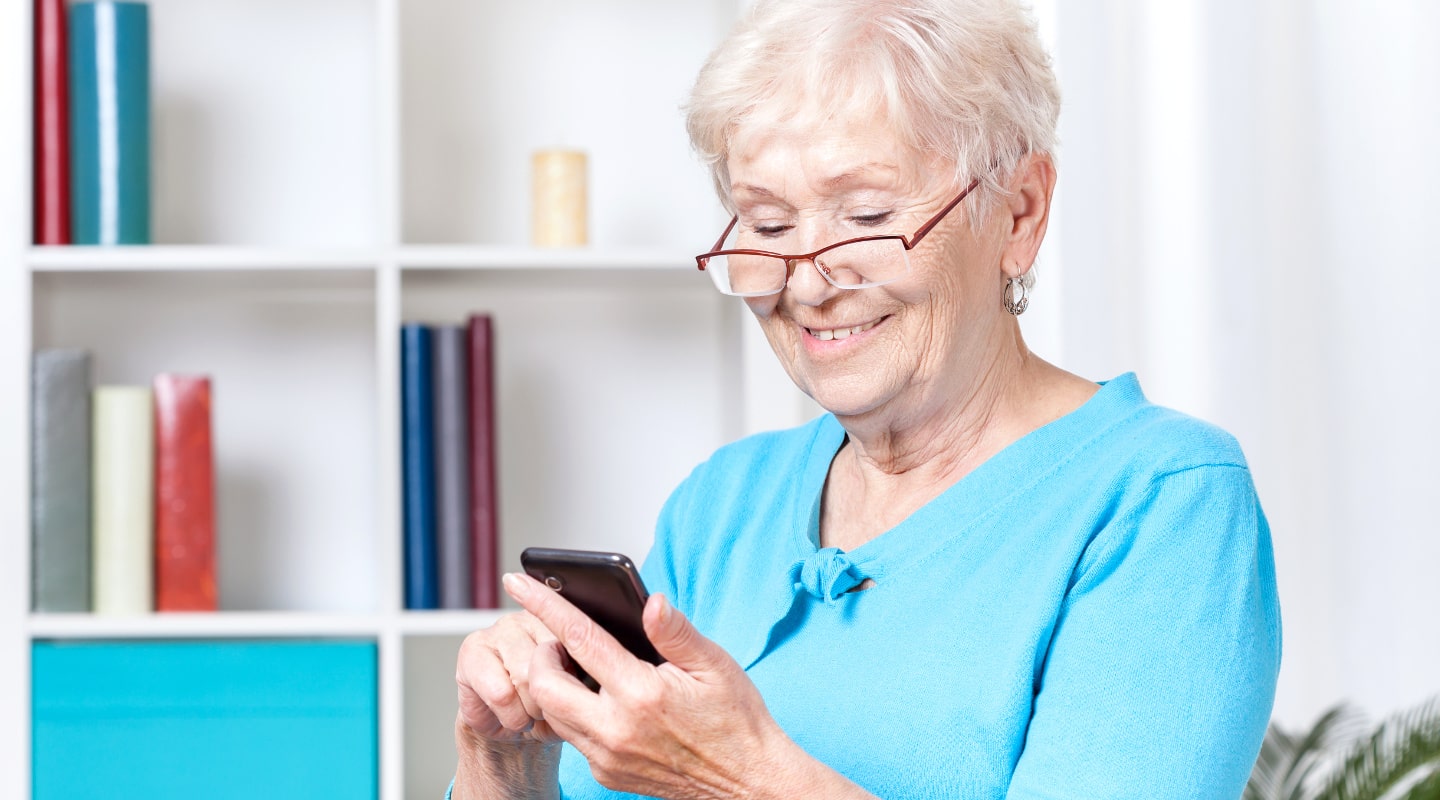 Aplikacje dla słabowidzących i niewidomych popularne wśród seniorów – TOP 5