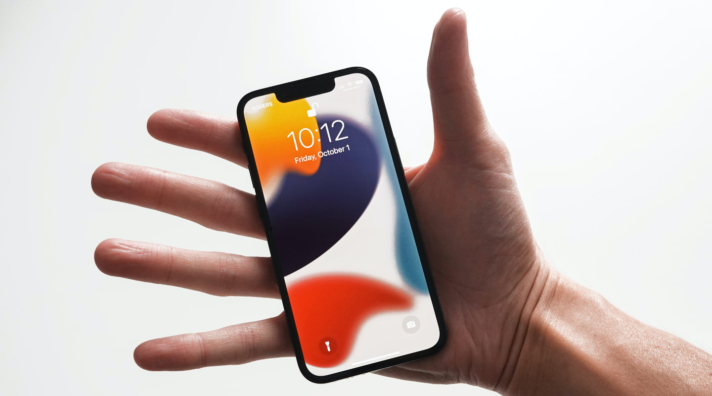 Recenzujemy iPhone 13 mini. Małe zmiany na lepsze