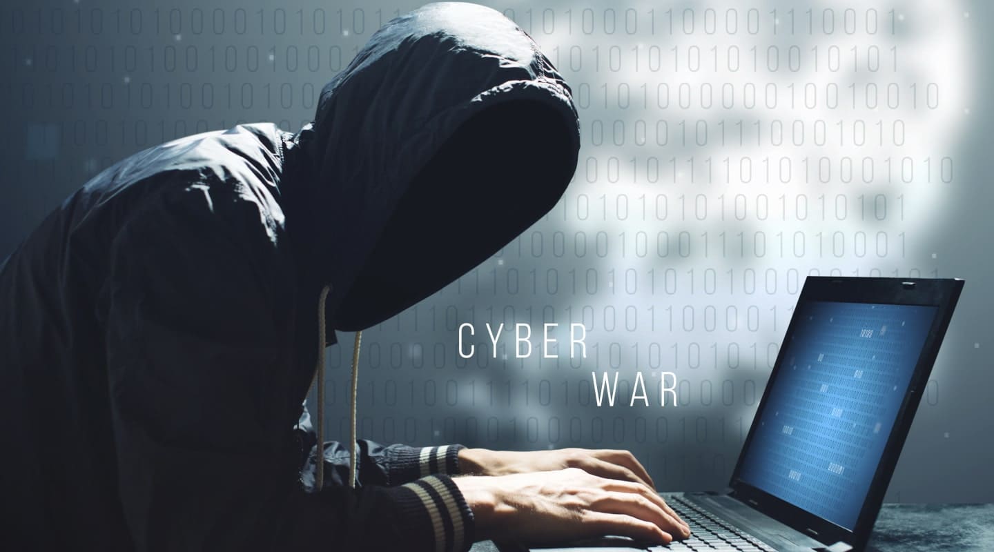 Wojna cybernetyczna i cyberterroryzm – czym są? Czy Polsce grozi cyberwojna?