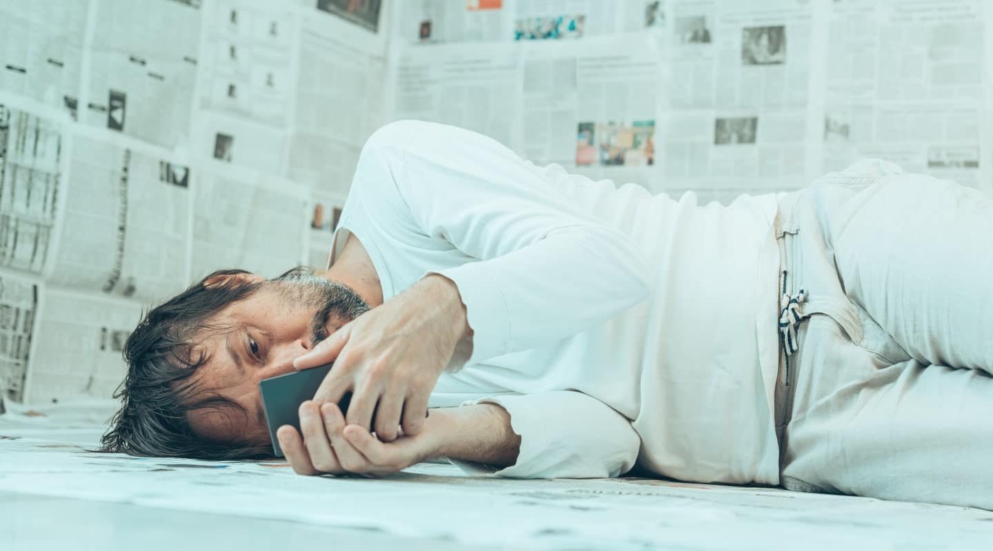 Dezinformacja w internecie – na czym polega? Jak się przed nią bronić?