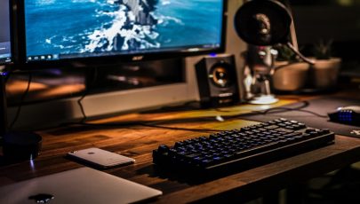 ile prądu zużywa komputer i laptop