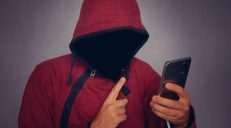 zhakowany telefon - jak sprawdzić, czy mam wirusa na telefonie?